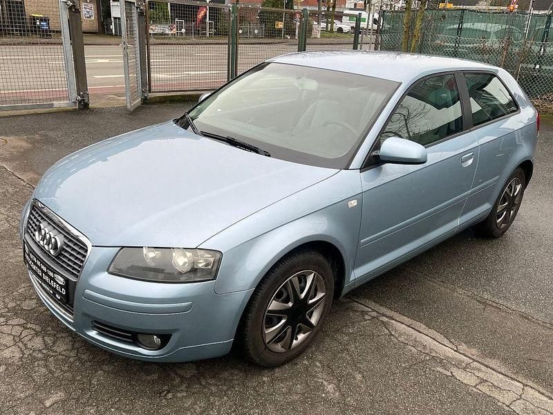 Blau Gebraucht 2007 Audi A3 Attraction Limousine | 3.899 € (Fairer Preis) - Bild 1/4