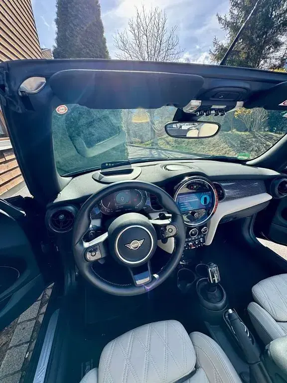 Gebraucht Mini Cooper S Cabriolet 178 PS (130 kW) 2021 Schwarz Cabrio