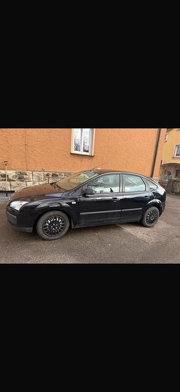 Gebraucht Ford Focus 101 PS (74 kW) 2005 Schwarz Kleinwagen