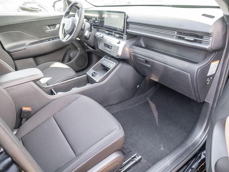 Gebraucht Hyundai Kona Advantage 114 kW (156 PS) 2024 Farbe: schwarz SUV