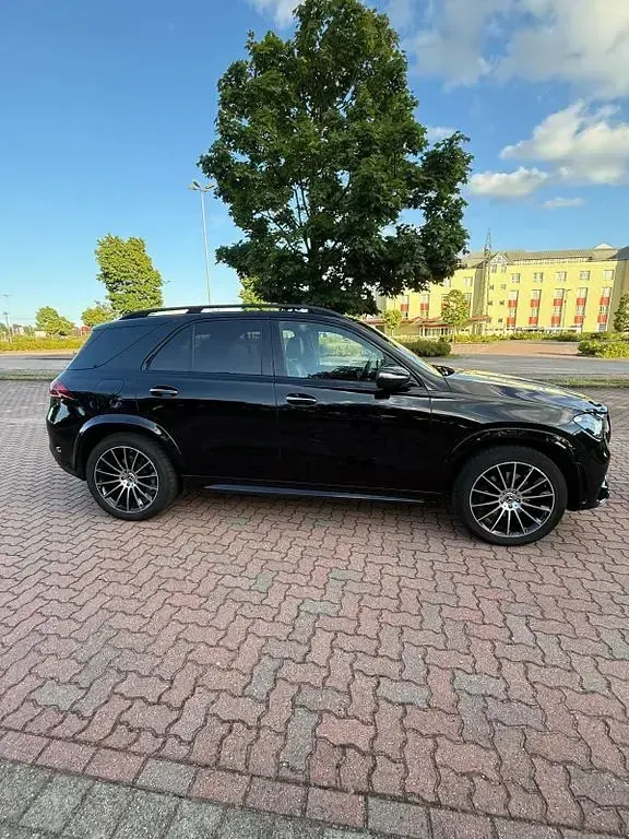 Gebraucht Mercedes GLE400 AMG line 330 PS (242 kW) 2023 Schwarz SUV