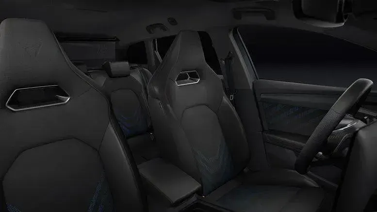 Neu Cupra Leon VZ 333 PS (244 kW) 2025 Fiord blau Kombi