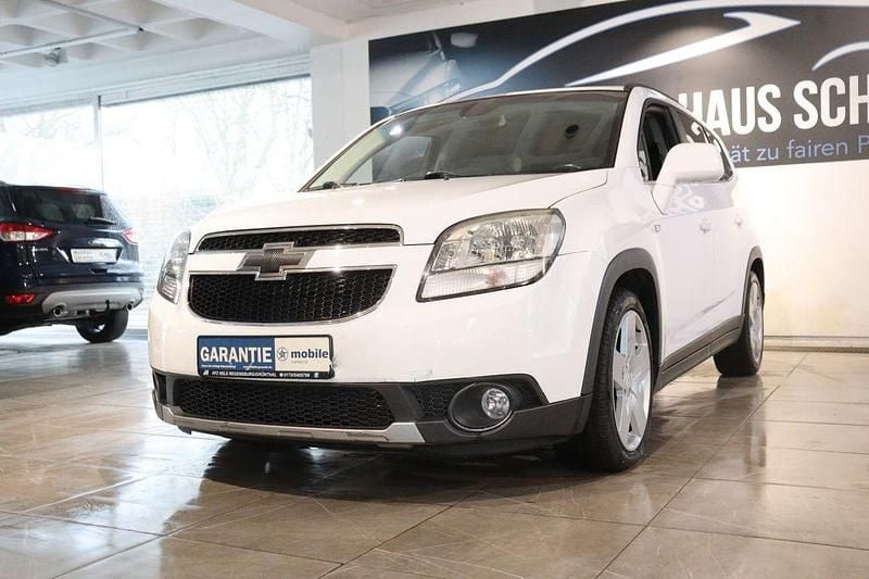 Weiß Gebraucht 2012 Chevrolet Orlando LTZ Van / Kleinbus | 10.700 € (Teuer) - Bild 1/4