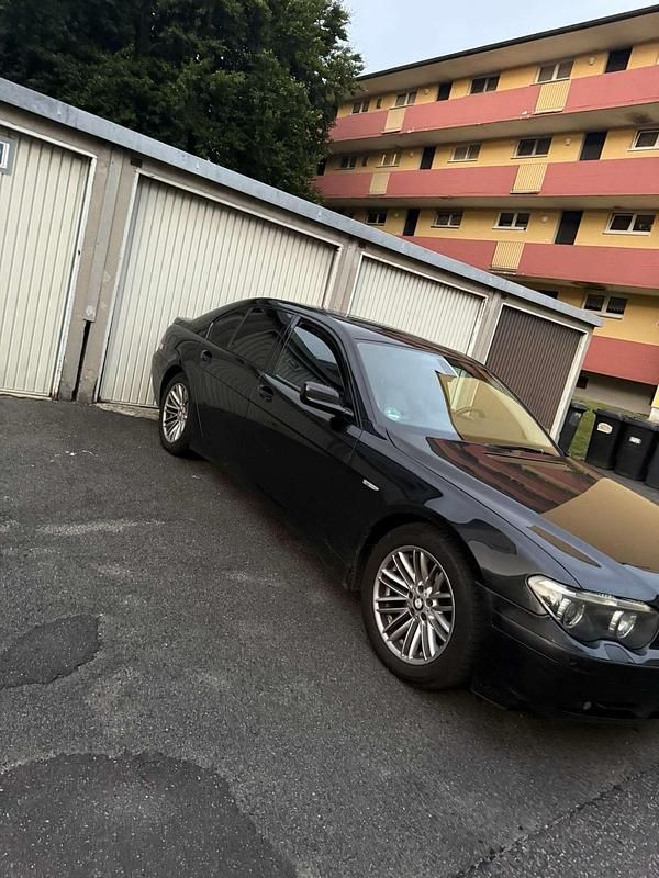Schwarz Gebraucht 2004 BMW 730 Limousine | 2.999 € (Fairer Preis) - Bild 1/4