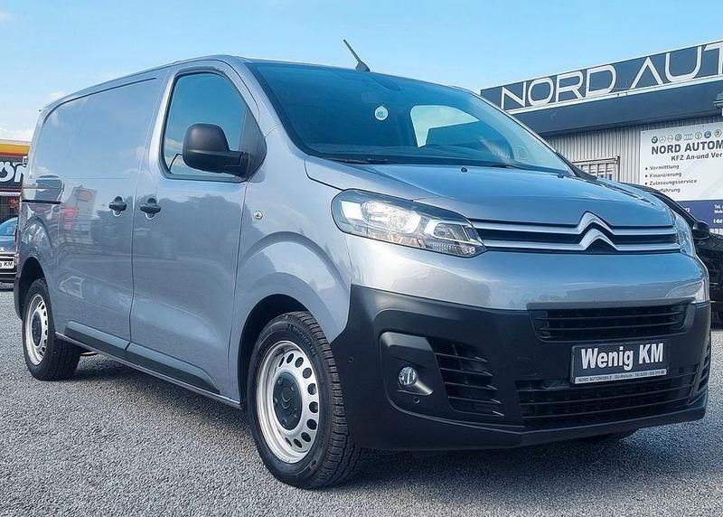Grau Gebraucht 2020 Citroën Jumpy Van / Kleinbus | 16.350 € (Fairer Preis) - Bild 1/4