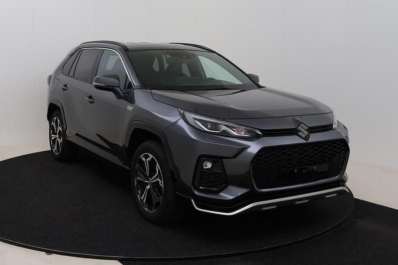 Gebraucht Suzuki Across 185 PS (136 kW) 2025 Silver metallic SUV