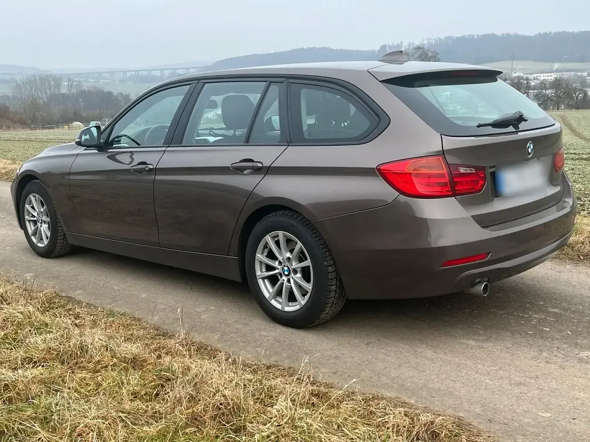 Gebraucht BMW 320 184 PS (135 kW) 2013 Kombi