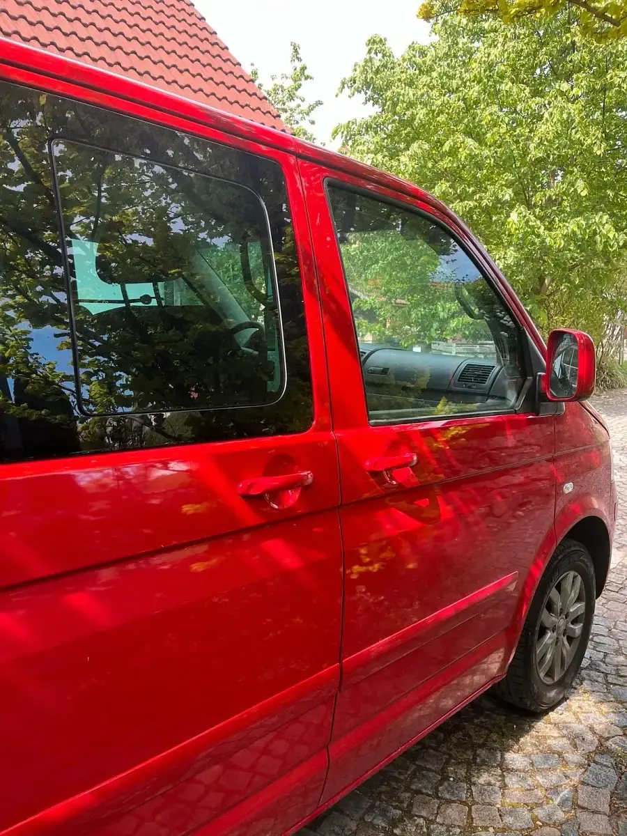 Gebraucht VW T5 131 PS (96 kW) 2003 Rot Van