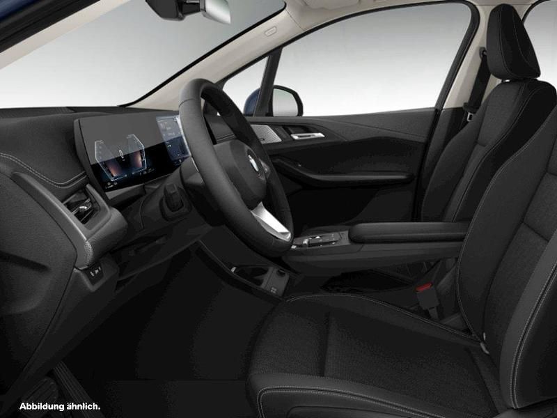 Gebraucht 2024 BMW 216 Active Tourer Luxury Line Van / Kleinbus | 29.535 € (Fairer Preis) - Bild 1/2