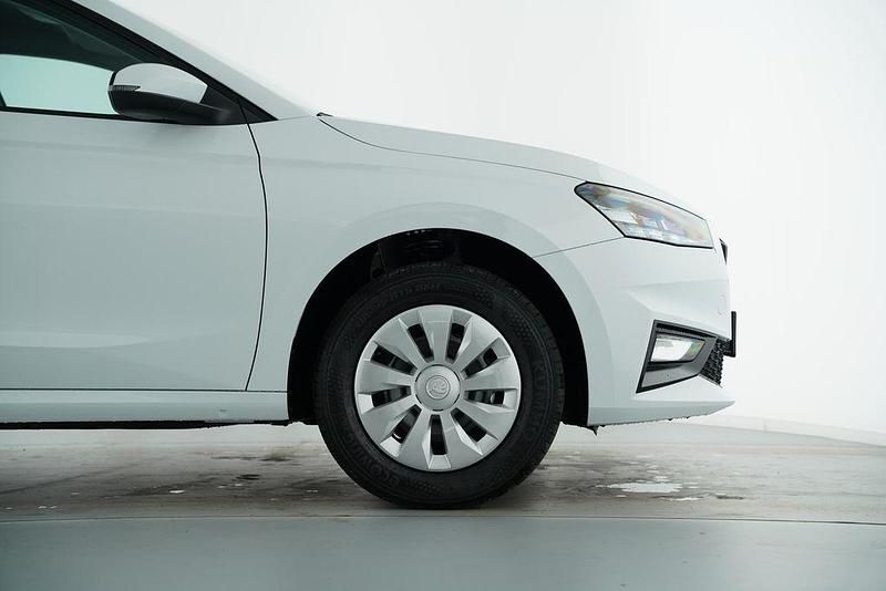 Neu Skoda Fabia Essence 80 PS (58 kW) 2026 Moonweiß perleffekt Kleinwagen