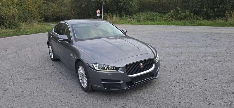 Gebraucht Jaguar XE Pure 163 PS (119 kW) 2017 Limousine