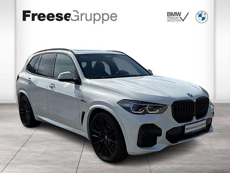 Weiß Gebraucht 2022 BMW X5 Shadowline SUV | 66.990 € (Fairer Preis) - Bild 1/4