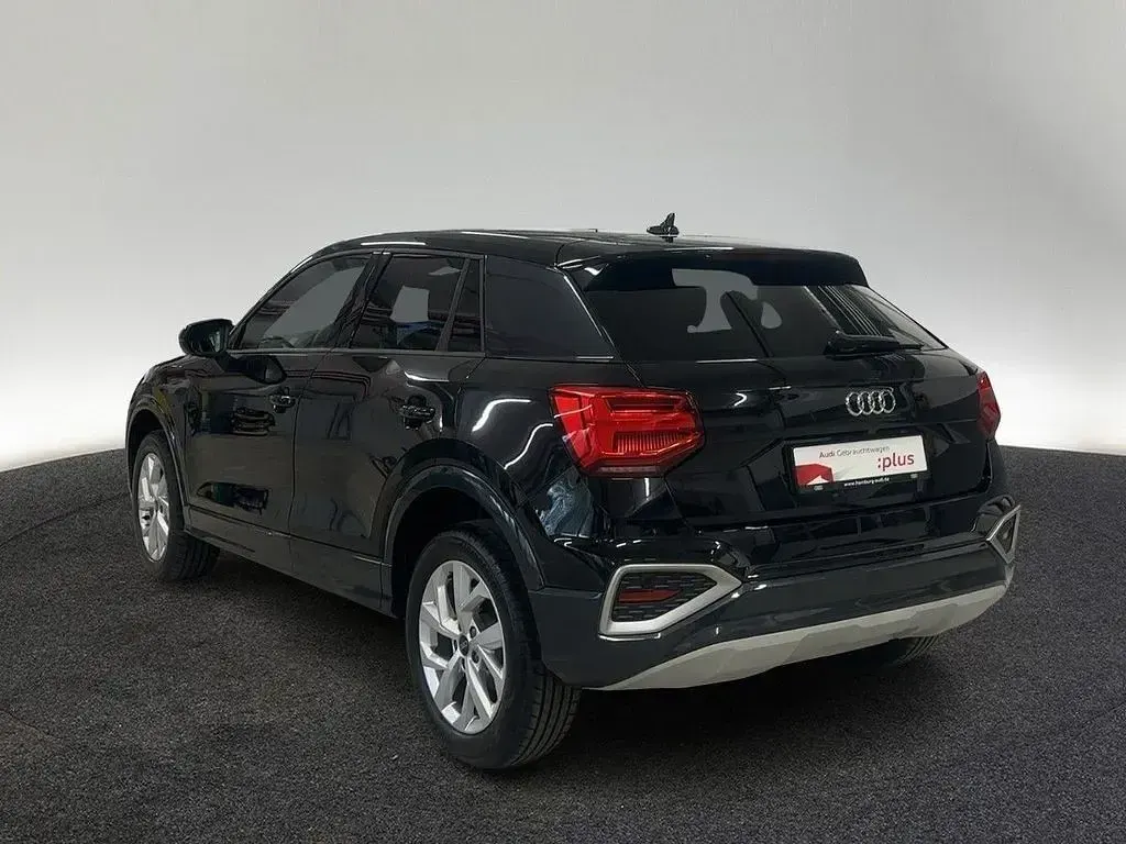 Second-hand Audi Q2 Advanced 150 CP (110 kW) 2025 Negru SUV