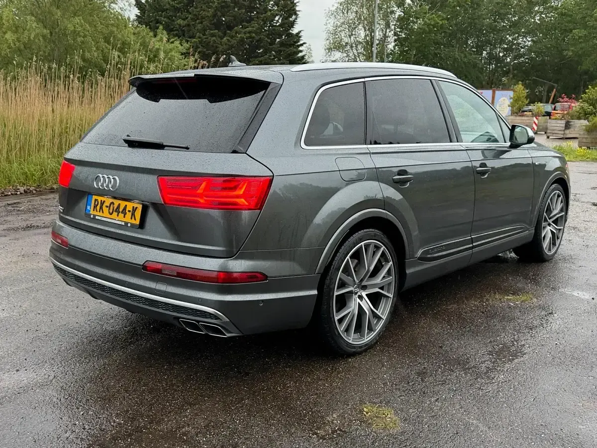 Gebraucht Audi SQ7 Comfort 435 PS (319 kW) 2017 Grau SUV