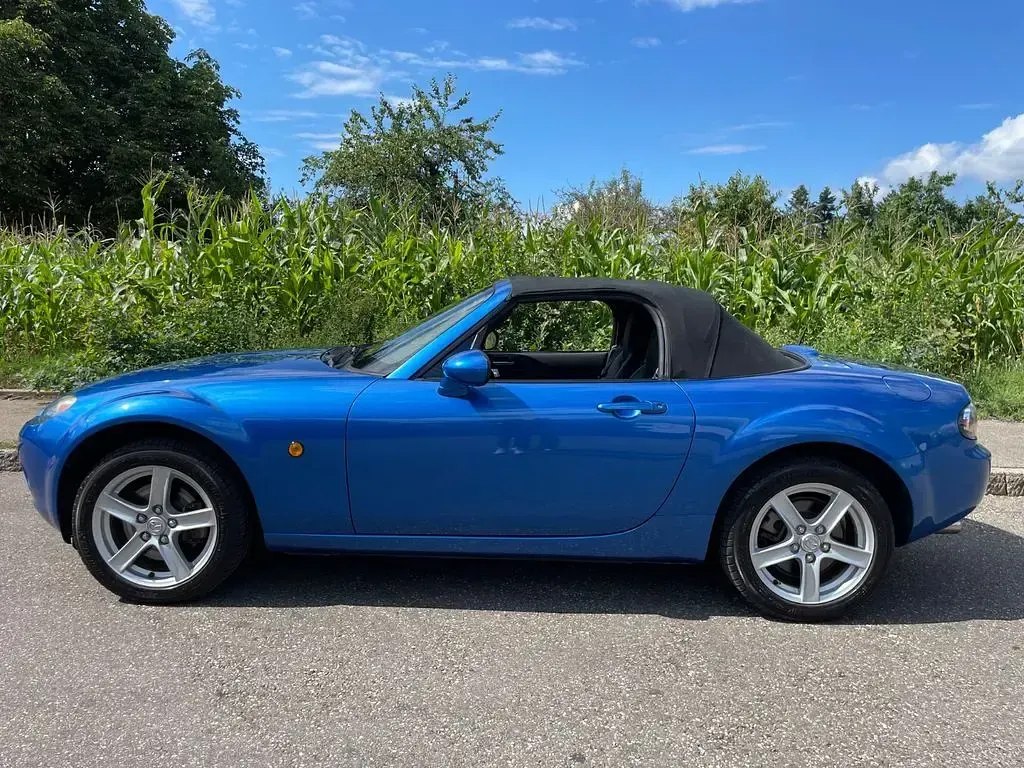 Gebraucht Mazda MX5 126 PS (92 kW) 2006 Blau Cabrio