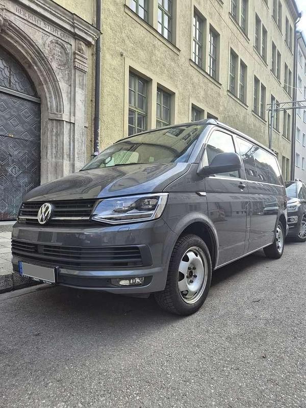 Gebraucht VW California Beach 199 PS (146 kW) 2018 Grau Van