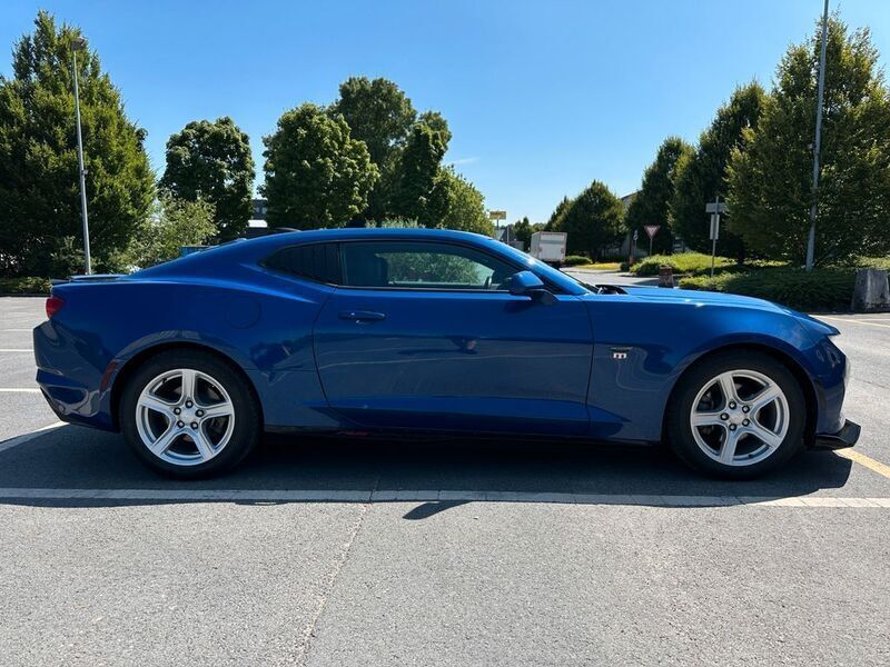 Blau Gebraucht 2019 Chevrolet Camaro | 25.999 € (Guter Preis) - Bild 1/4