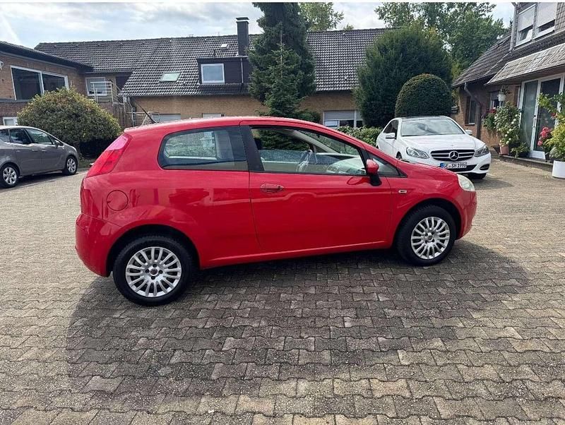 Gebraucht Fiat Grande Punto 77 PS (56 kW) 2009 Kleinwagen