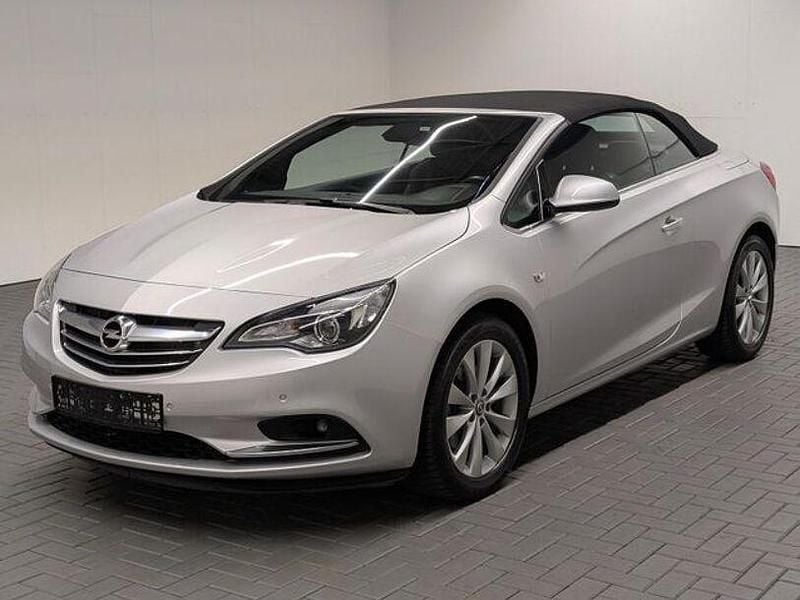 Gebraucht Opel Cascada 140 PS (102 kW) 2018 Argon silber met. Cabrio