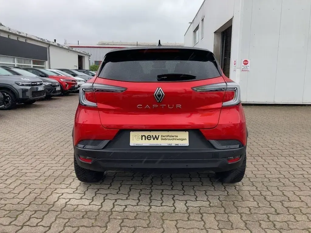 Gebraucht Renault Captur Techno 140 PS (102 kW) 2024 Rot SUV