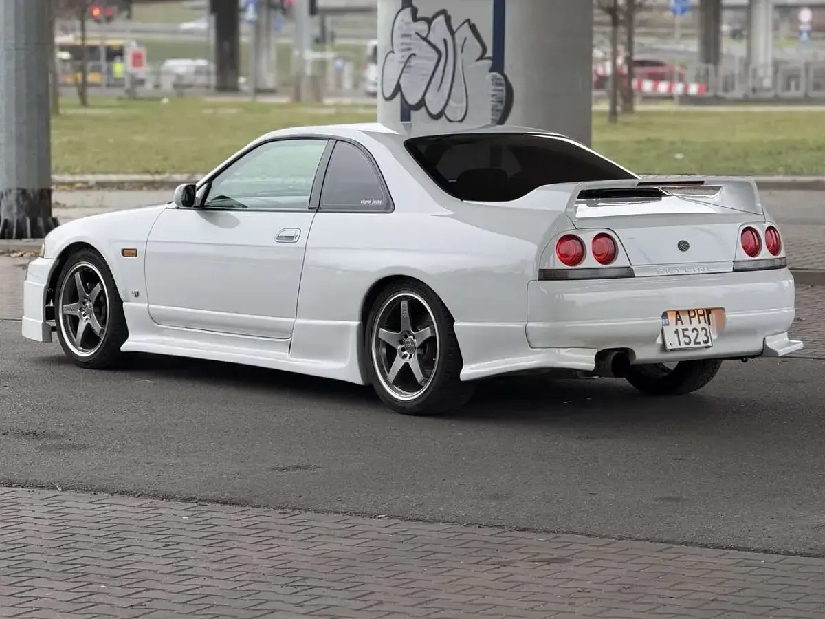 Gebraucht Nissan Skyline 300 PS (220 kW) 1996 Weiß Limousine