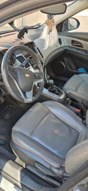 Gebraucht Chevrolet Cruze 2011 Grau Limousine