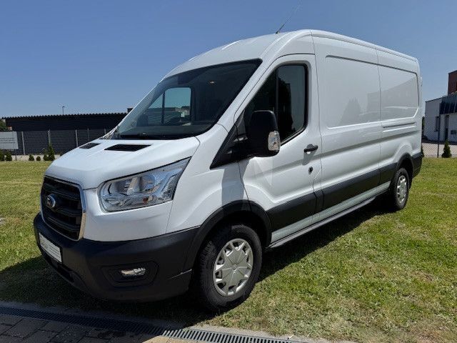 Weiß Gebraucht 2021 Ford Transit Trend Van / Kleinbus | 20.985 € (Superpreis) - Bild 1/4