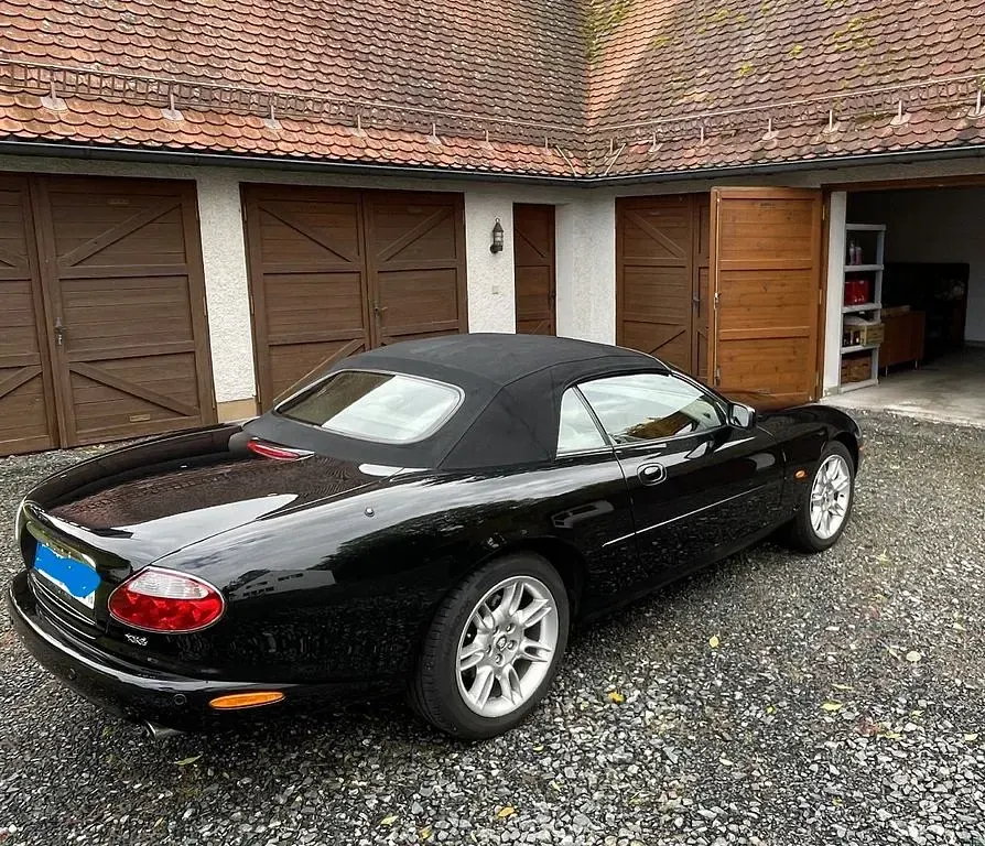 Gebraucht Jaguar XK8 298 PS (219 kW) 2001 Schwarz Cabrio