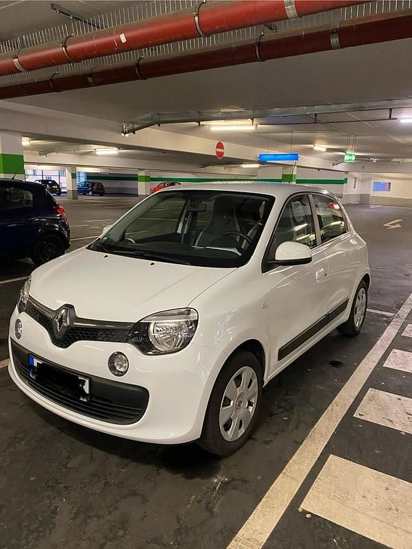 Weiß Gebraucht 2016 Renault Twingo SE Kleinwagen | 7.800 € (Teuer) - Bild 1/4