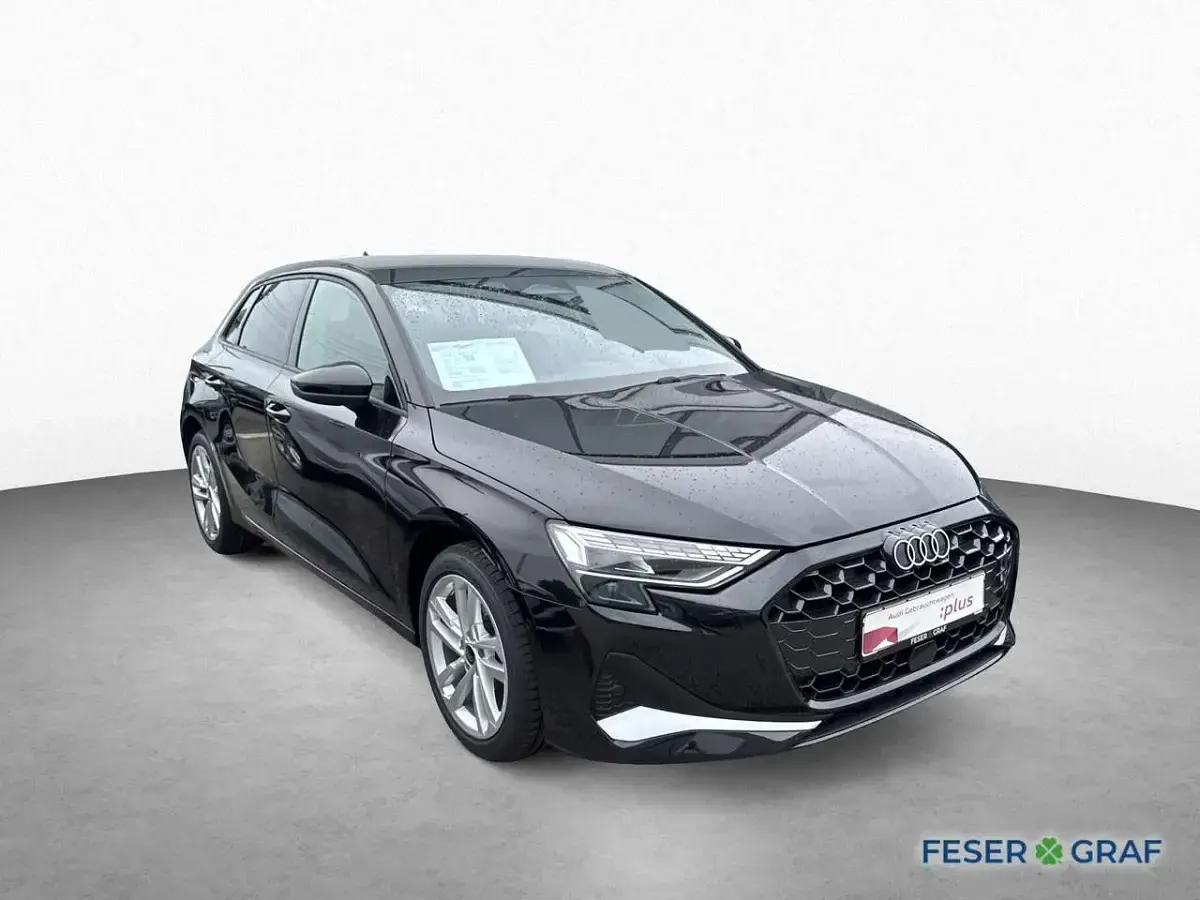 Gebraucht Audi A3 Advanced Plus 150 PS (110 kW) 2025 Mythosschwarz metallic Limousine