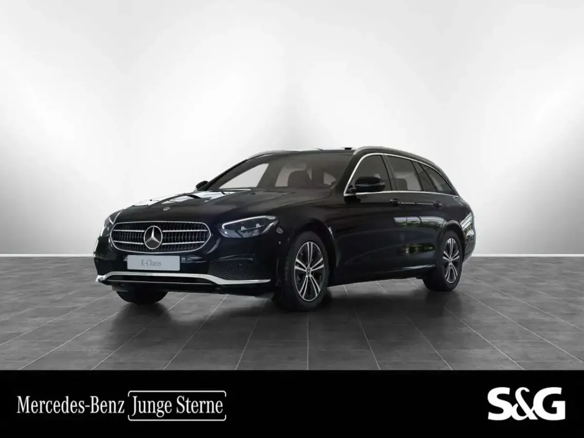 Gebraucht Mercedes E220 Avantgarde 200 PS (147 kW) 2023 Kombi