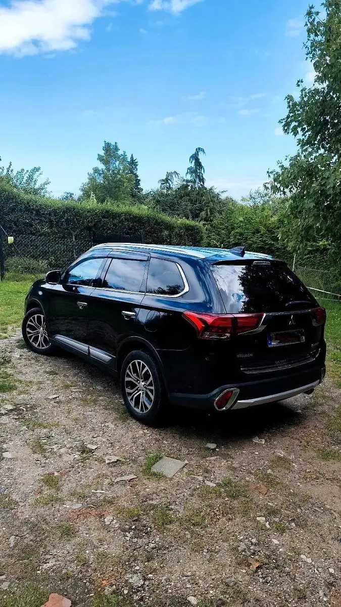 Gebraucht Mitsubishi Outlander 150 PS (110 kW) 2017 Schwarz SUV