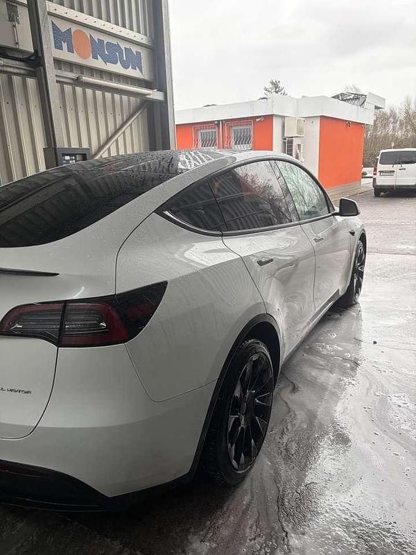 Gebraucht Tesla Model Y 378 kW (514 PS) 2024 SUV