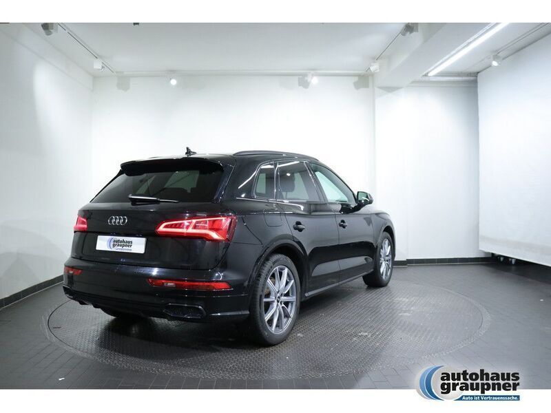 Gebraucht Audi SQ5 Ambiente 347 PS (255 kW) 2020 Schwarz / mythosschwarz (metallic) SUV