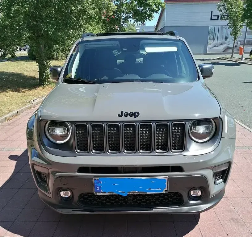 Gebraucht Jeep Renegade 131 PS (96 kW) 2023 Grau SUV