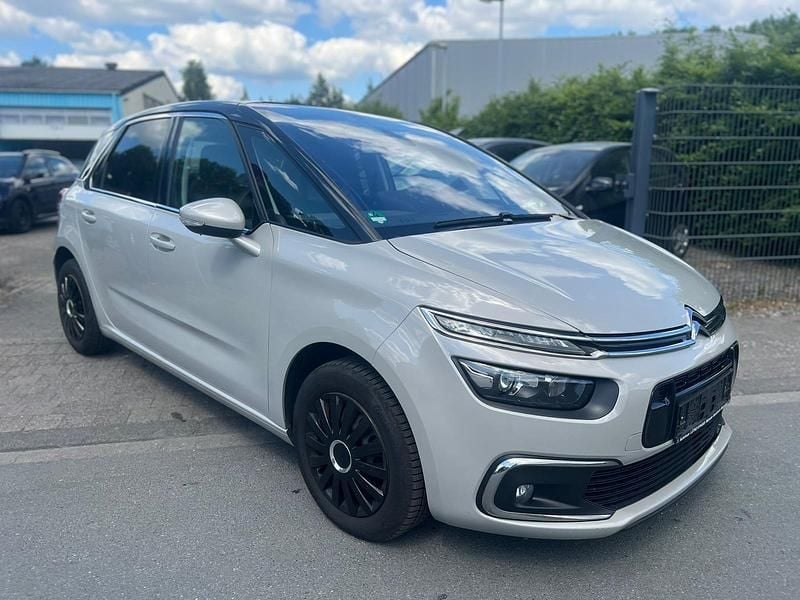 Grau Gebraucht 2019 Citroën C4 Picasso Van / Kleinbus | 10.999 € (Teuer) - Bild 1/4