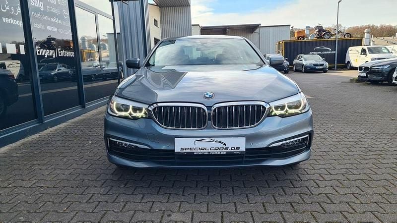 Gebraucht BMW 530e 252 PS (185 kW) 2020 Grau Limousine