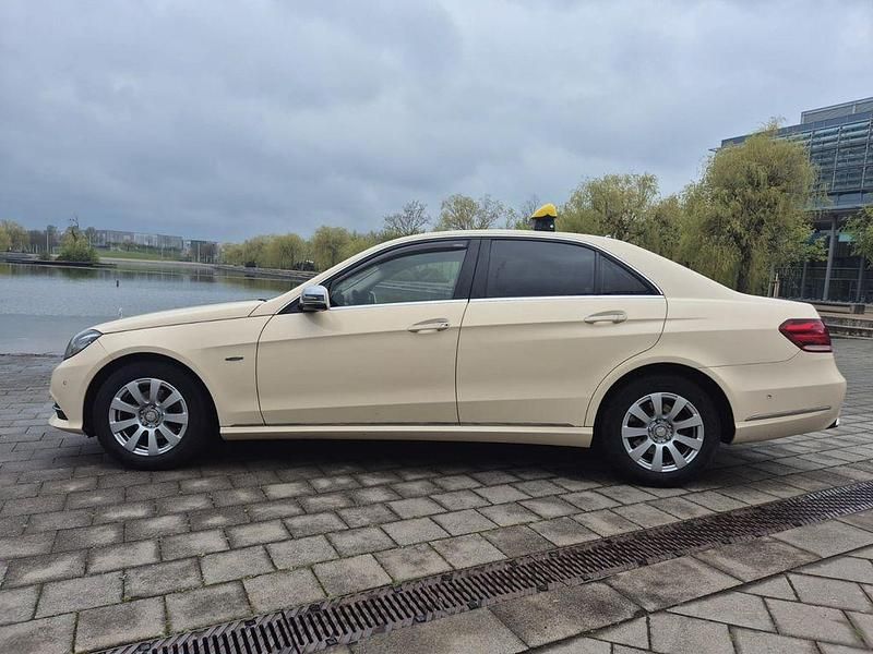 Gebraucht Mercedes E200 136 PS (100 kW) 2014 Beige Limousine