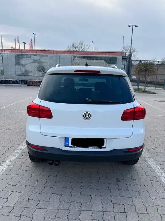 Gebraucht VW Tiguan LOUNGE 150 PS (110 kW) 2016 Weiß SUV