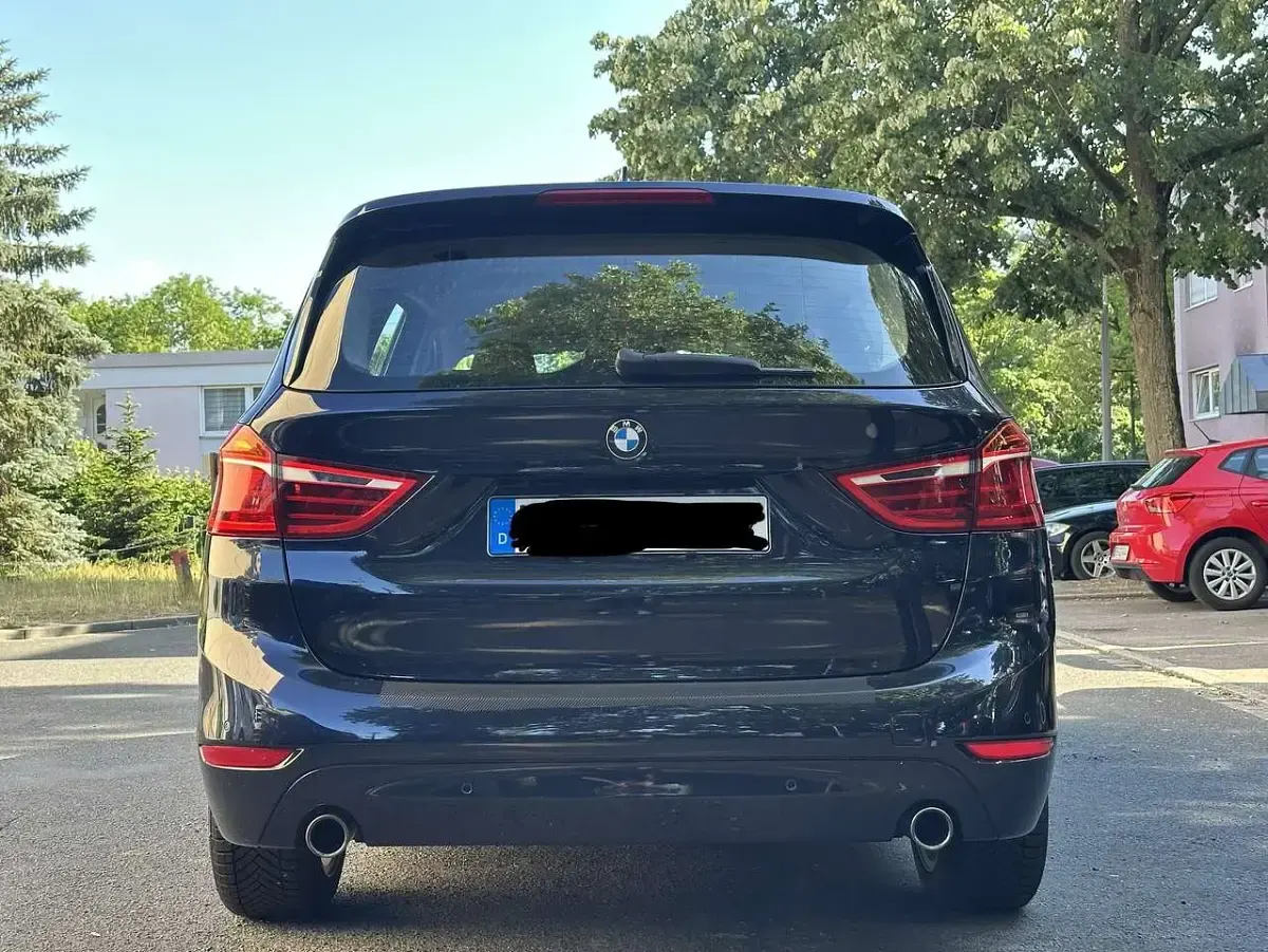 Gebraucht BMW 220 Advantage 190 PS (139 kW) 2016 Blau Van / Kleinbus
