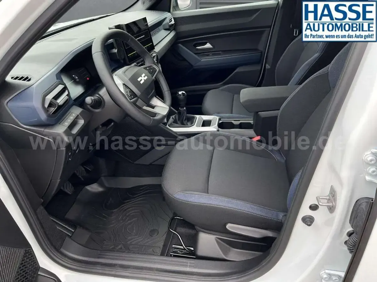Nowe Dacia Duster Journey 101 KM (74 kW) 2025 Biały SUV