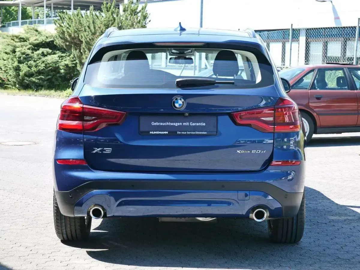 Gebraucht BMW X3 Advantage 190 PS (139 kW) 2021 Phytonicblau metallic SUV
