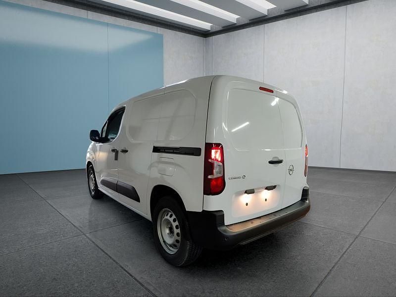 Gebraucht Opel Combo-e Life 100 kW (136 PS) 2024 Weiß Limousine