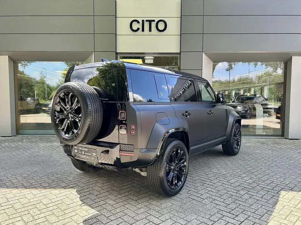 Neu Land Rover Defender 635 PS (467 kW) 2026 Schwarz SUV