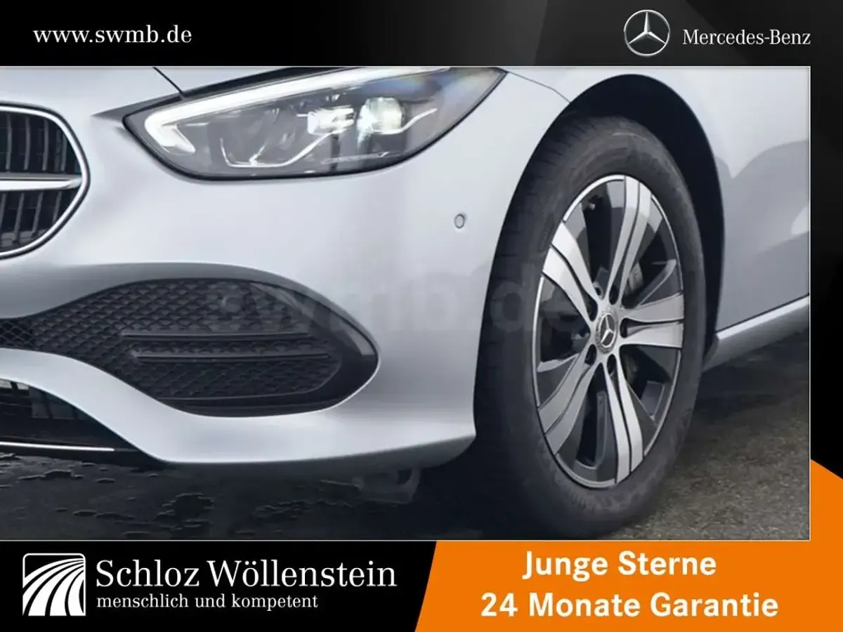 Gebraucht Mercedes C300e Avantgarde 204 PS (150 kW) 2024 Silber Limousine