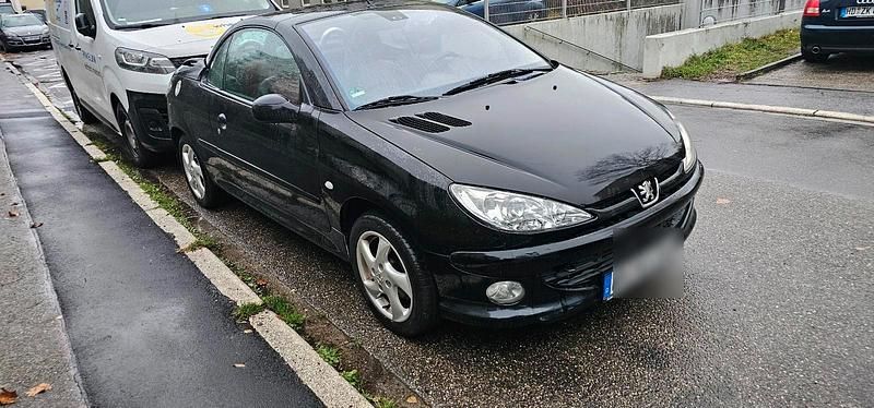 Gebraucht Peugeot 206 CC 101 PS (74 kW) 2002 Schwarz Cabrio