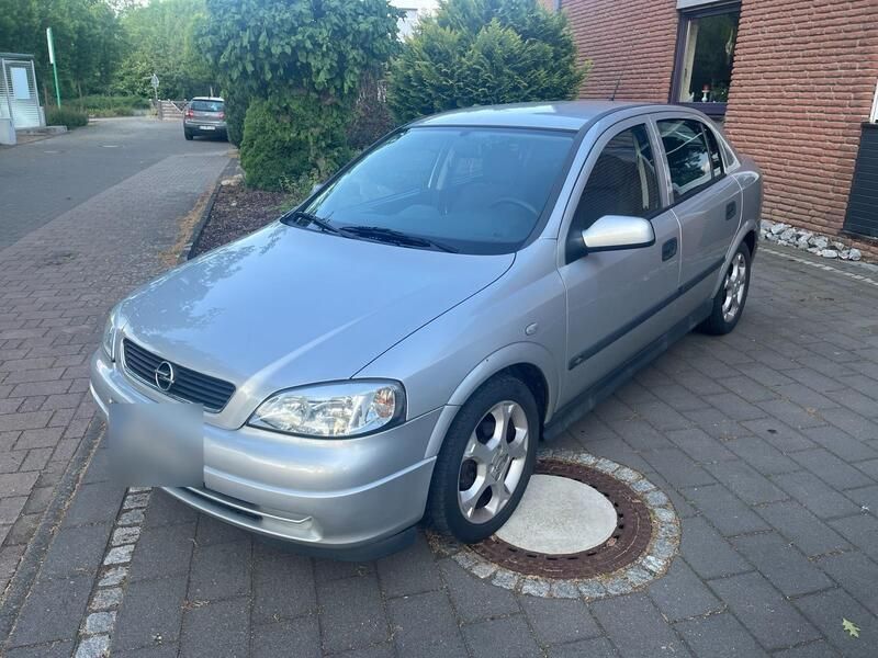 Silber Gebraucht 2003 Opel Astra Kleinwagen | 1.950 € (Fairer Preis) - Bild 1/4