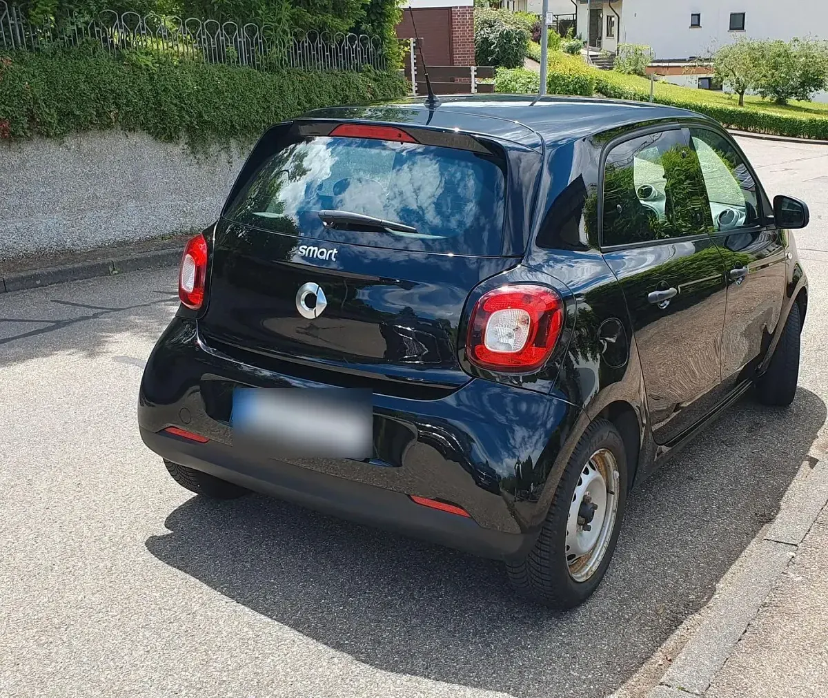Gebraucht Smart ForFour 71 PS (52 kW) 2019 Schwarz Kleinwagen