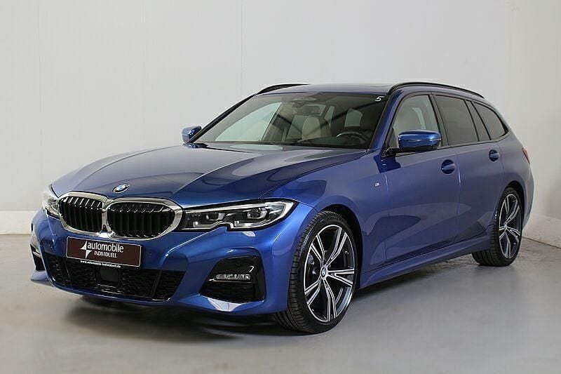 Gebraucht BMW 320 M Sport 190 PS (139 kW) 2021 Portimao blau (metallic) Kombi