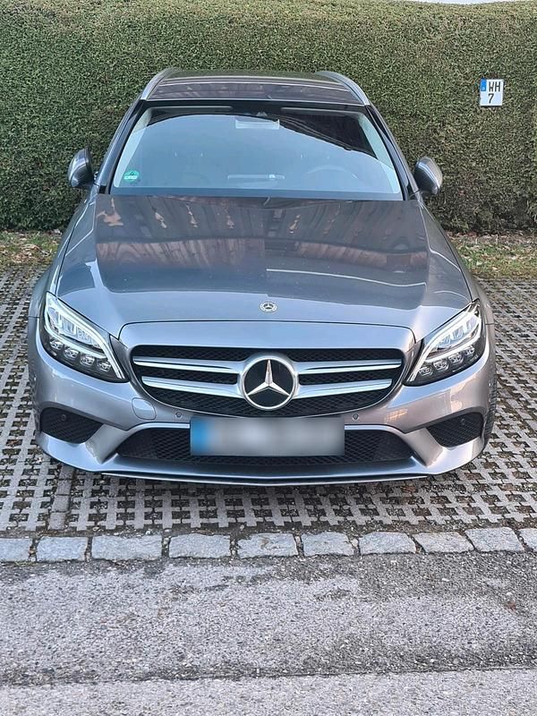 Gebraucht Mercedes C220 194 PS (142 kW) 2019 Grau Kombi